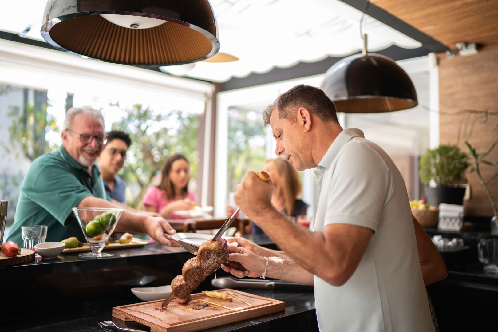 equipamentos para churrasco e cozinha pratica
